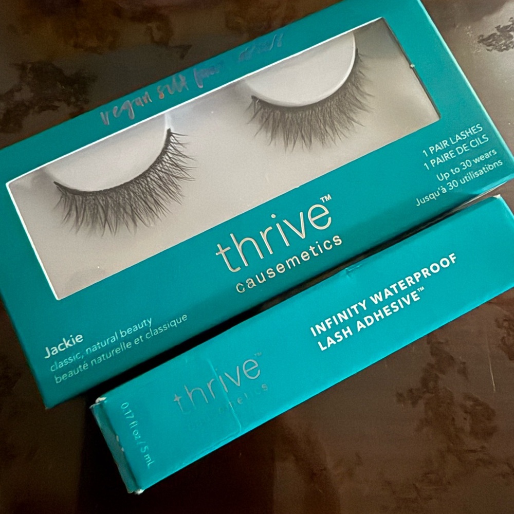 thrive causemetics Jackie False Lashes with Teal Packaging